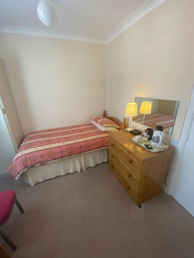Landguard Lodge Guest House Shipley  Værelse billede