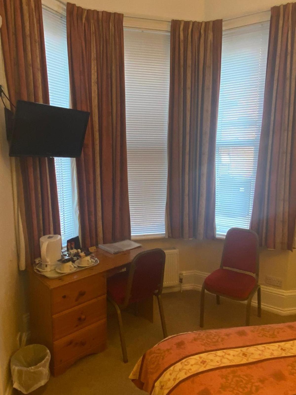 Landguard Lodge Guest House Shipley  Værelse billede