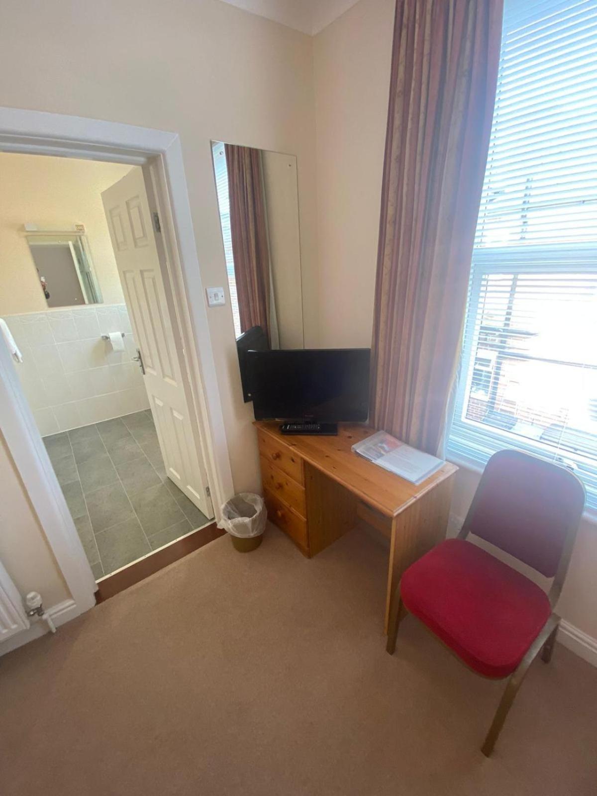 Landguard Lodge Guest House Shipley  Værelse billede